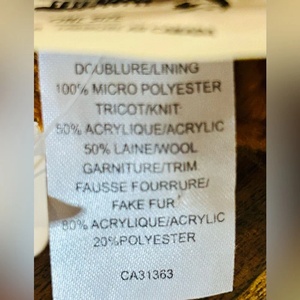 Free People-Pinnacle Pompom
Beanie NWT Mustard color with Pompon
(New) - Picture 5 of 7